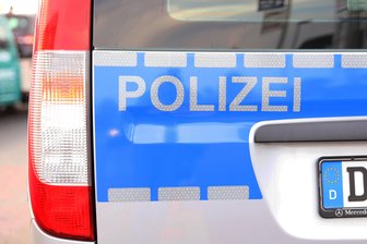 23-Jähriger von Jugendlichen angegriffen - Ein 23-Jähriger ist am frühen Donnerstagmorgen an der Festhalle Plauen von unbekannten Jugendlichen angegriffen und verletzt worden.