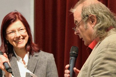 OB-Kandidatin Judith Sandner im Gespräch mit Moderator Thorald Meisel. 