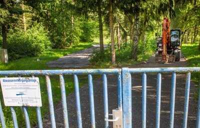 Auf dem Gelände der ehemaligen Kläranlage in der Talstraße in Flöha sollen zwei Einfamilienhäuser entstehen. Der Zweckverband verkauft ein Teilstück seines Areals. 