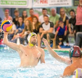 Seit vielen Jahren gehört Stephan Roßner zum Stammpersonal der Plauener Wasserballer. Am Wochenende möchte er mit seinem Team zwei Siege gegen Halle und Chemnitz einfahren, um in der Tabelle der 2. Bundesliga weiter zu klettern. Durch die stark verbesserten Trainingsmöglichkeiten für den SVV sehen sich die Gastgeber gut vorbereitet. 