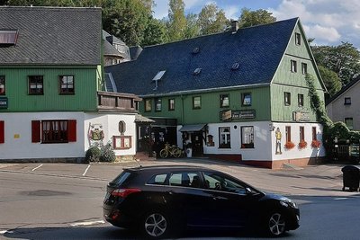 Das traditionsreiche Klingenthaler Hotel und Restaurant "Zum Postillion". Ab Oktober wird das Haus zunächst als Frühstückspension weitergeführt. Aber auch Veranstaltungen soll es weiterhin geben. 