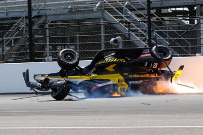 Das Unfall-Risiko ist bei den Indy 500 hoch. (Archivbild)
