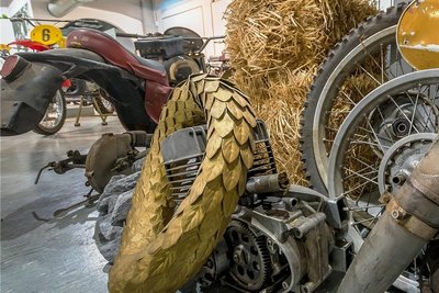 Scheunenfund: Diese Motorradteile stammen aus dem Nachlass des in der BRD erfolgreichen MZ-Rennfahrers Karl Augustin. 