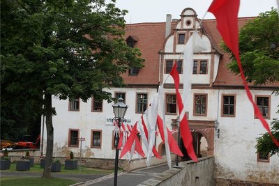 Schloss und Schlossvorplatz gehören ebenfalls zum Areal des ersten Glauchauer Genussmarktes. 