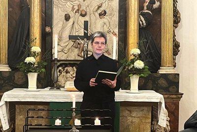 Superintendentin Hiltrud Anacker lud am Montag zum Friedensgebet in die Annenkapelle des Freiberger Doms.