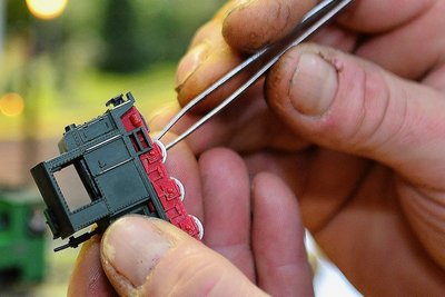 Reparieren statt Wegwerfen: Diesem Motto folgen sogenannte Repair-Cafés. Seit zwei Jahren gibt es auch eins in der hiesigen Region, das sich großer Nachfrage erfreut. 