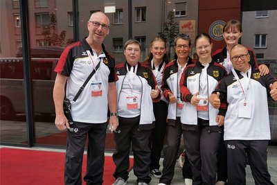 Die Auerbacher schlugen sich bereits im Sommer bei der Tanz-WM der Special Olympics in Graz hervorragend. Immer mit dabei: Steffi Pausch (4. von links), die auch hinter der Gastgeber-Bewerbung für die Special Olympics 2023 steckt.