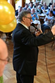 Mit Liedern wie "Böhmische Lieder" sorgte Jürgen Tröger für gute Stimmung.