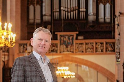 Der Kantor und langjährige Kirchenmusikdirektor Matthias Süß und die Große Walcker-Orgel in der Sankt Annenkirche - seit 19 Jahren eine ganz besondere Beziehung. Sie geht am 31. März offiziell zu Ende. 