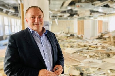 Jens Goerlitz ist der Bauherrenvertreter vor Ort – sowohl für das Goethe-Palais als auch das Goethe-Carreé. Ein Berliner Investor macht aus zwei leer stehenden Gebäuden zwei Wohnkomplexe im Herzen der Stadt Aue.