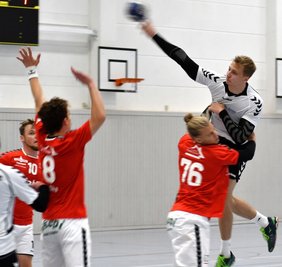 In der 1. Runde des Sachsenpokals warf Lucas Schmieder (r.) 10 Treffer gegen den Radebeuler HV. Diese Torgefahr braucht es auch gegen die SG Leipziger VB II, um ins Viertelfinale einzuziehen. 