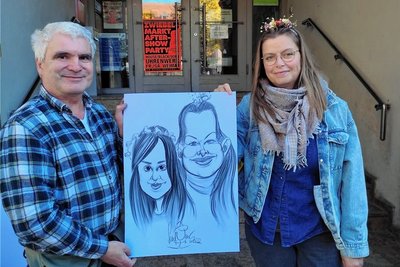 Der Karikaturist Silvio Schlosser hat jüngst Petra Kellner und Töchterlein Frida auf seine ganz eigene Art porträtiert.