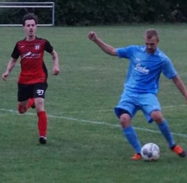 Rotschaus Christoph Kothe (links), hier gegen Greiz, wurde bester Torschütze. 