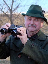Der Jäger und Autor Friedrich Herold hat die Natur immer im Blick. Jetzt hat er die Erlebnisse und Erfahrungen aus 50 Jahren in einem Buch zusammengefasst. 