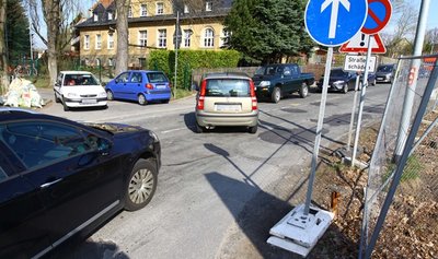 Autofahrer blockieren sich an der Gräbel-Kreuzung auf der Waldkirchener Straße in Zschopau mitunter gegenseitig.