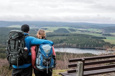 Vom Goldkämmerchen lässt sich die Aussicht auf die Talsperre Cranzahl genießen.