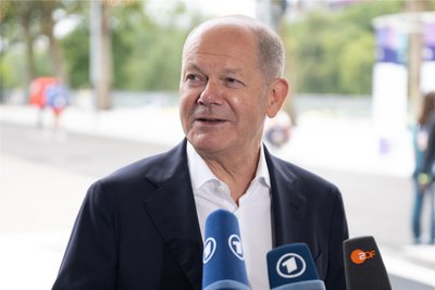 Bundeskanzler Olaf Scholz (SPD) kommt kurz vor der Landtagswahl nach Chemnitz.