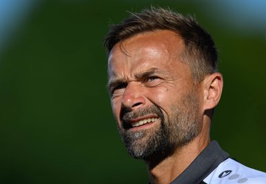 Neu-Trainer Michael Schiele brachte viel Schwung ins Team der Würzburger Kickers.