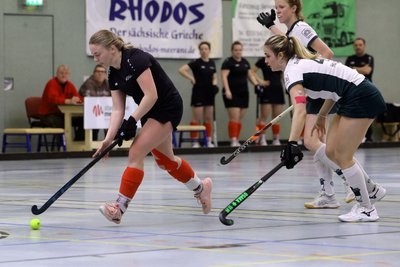Marie Rothmund (am Ball) traf am Sonntag gleich viermal für den SV Motor Meerane.