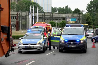Die Chemnitzer Verkehrspolizei hat die Ermittlungen zur Unfallursache aufgenommen.