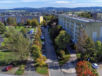 Der Vogtlandblick im Auerbacher Neubaugebiet wird am Montag für zwei Wochen zur Baustelle. 