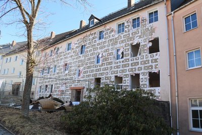 Direkt neben dem Laden geht der Abriss in der Neustadt weiter.