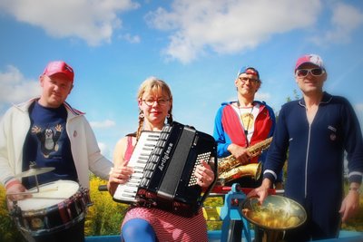 Die Jindrich-Staidel-Combo will am Freitagabend in der Sachsenlandhalle Glauchau mit böhmischer Jazzpolka Stimmung verbreiten.