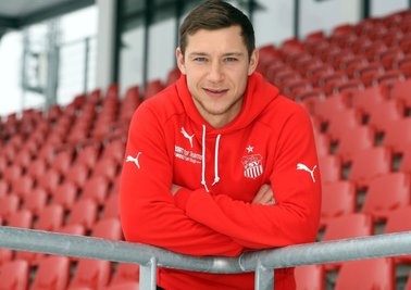 Ist jetzt ein Rot-Weißer: Der 1,82 Meter große Offensivspieler Robert Koch kam vom OFC Neugersdorf zum FSV Zwickau.