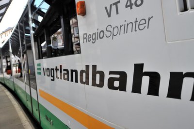 Ein Triebwagen der Vogtlandbahn: Die Züge werden jetzt häufig von Bussen ersetzt.
