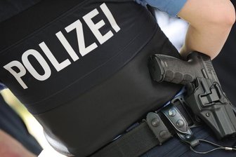 25-Jähriger tritt Mann mehrfach gegen den Kopf -