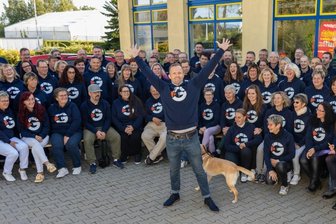25 Jahre Gett: Gruppenbild im neuen Look -