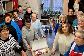 25 Jahre Reichenbacher Tafel – im Oktober wird gefeiert, Kaffee gibt’s schon vorher - Die Tafel ist aus Reichenbach nicht wegzudenken. Petra Düntsch (links) gab jetzt den Vereinsvorsitz ab.