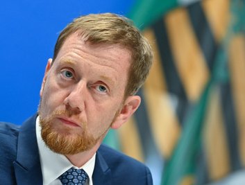 Ministerpräsident Michael Kretschmer. Er besuchte am Mittwoch Chemnitz, um sich auf den Stand der Kulturhauptstadtvorbereitungen zu bringen. 