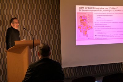 Tim Leipert vom Leibnitz-Institut für Länderkunde Leipzig erklärte die Gründe für die Abwanderung.