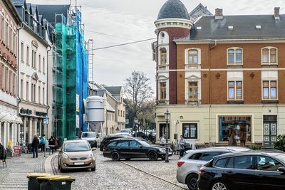 Die Parkplätze in der beliebten Olbernhauer Einkaufsstraße sind aufgrund der kurzen Wege begehrt. 