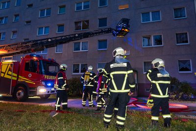 Die Feuerwehr wurde gegen 20.20 Uhr alarmiert.