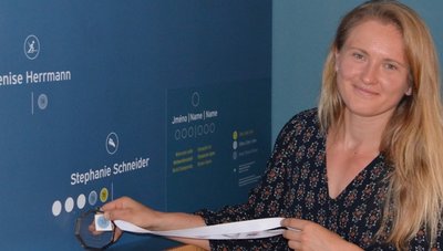 Insgesamt sechs "Medaillenpünktchen" hat Bobpilotin Stephanie Schneider in Oberwiesenthal an die Ehrenwand kleben dürfen. 