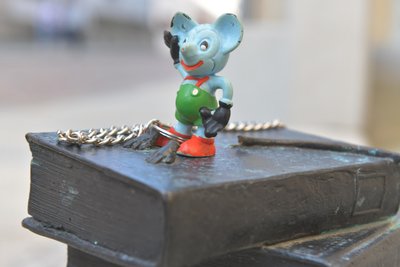 Bei Kurfürstin Anna in der Freiberger Altstadt schaute eine kleine freche Maus vorbei.