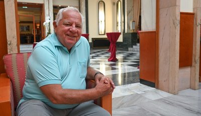 Längst hat sich Jürgen Schimmel nicht nur auf dem Tanzparkett einen Namen gemacht, auch in der Chemnitzer Kulturszene ist er eine Größe. Sein 80. Geburtstag ist Grund genug, zurückzuschauen. 