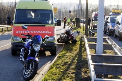 Nach einem Unfall auf dem Südring in Chemnitz ist am Samstag ein 43-jähriger Biker gestorben.