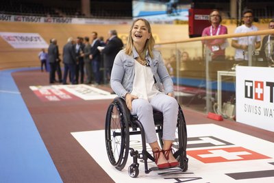Die querschnittsgelähmte Radsport-Olympiasiegerin Kristina Vogel kommt zum Bahnrad-Weltcup, um die Ehrung «Radsportler des Jahres» zu erhalten.