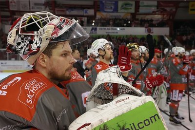 Torhüter Luka Gracnar war ein Rückhalt im Kasten der Eispiraten Crimmitschau. Die Entscheidung, ob er im August in das Kunsteisstadion im Sahnpark zurückkehrt, ist noch nicht gefallen. 