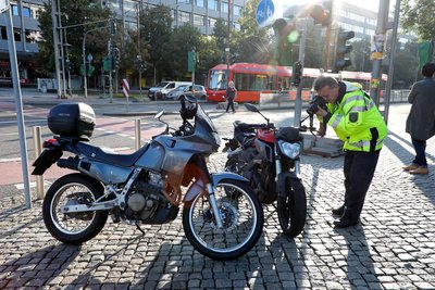 Nahe des Karl-Marx-Monuments waren am Dienstagfrüh zwei Motorräder in einen Unfall verwickelt.