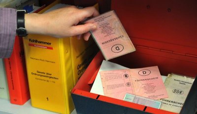 Im Freiberger Landratsamt mussten 2007 weniger Führerscheine weggeschlossen werden.