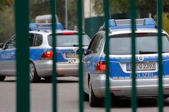 26-Jähriger verhaftet: Polizei stellt Einbrecher auf frischer Tat -