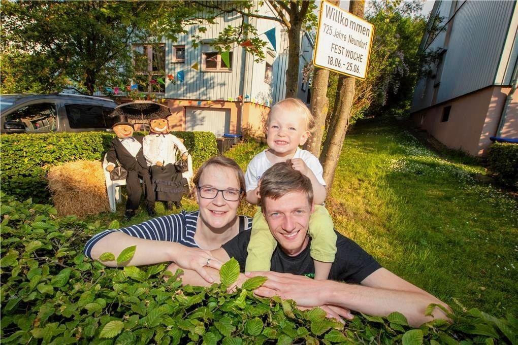 neundorfer-machen-ihr-dorf-zum-star-der-jubil-umswoche