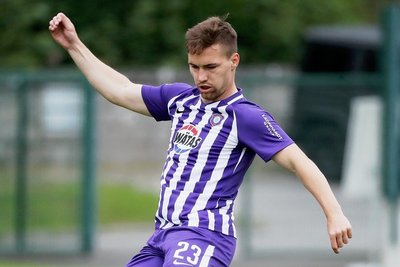 Anthony Barylla mit seinem starken rechten Fuß am Ball. 