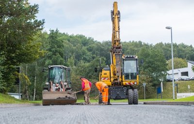 Die Hauptstraße in Bad Schlema ist seit dieser Woche eine Baustelle - und bleibt es noch einige Zeit. 