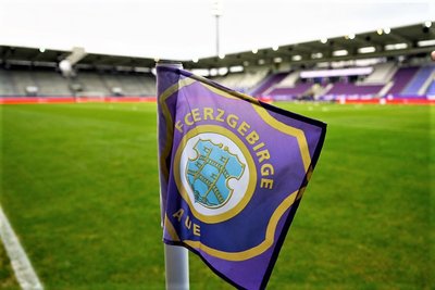 Sieben Spieler verlassen den FC Erzgebirge Aue.