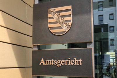 Am Amtsgericht Chemnitz wurde das Verfahren gegen einen mutmaßlichen Stalker eröffnet.
